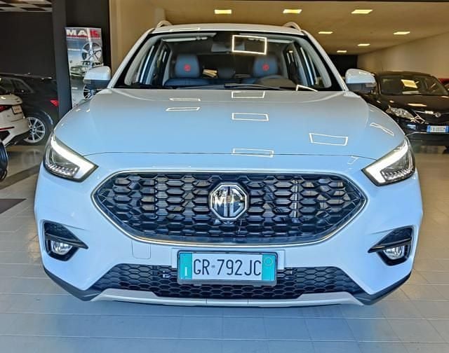 Usata MG ZS Luxury 106 CV (77 kW) 2023 Bianco SUV