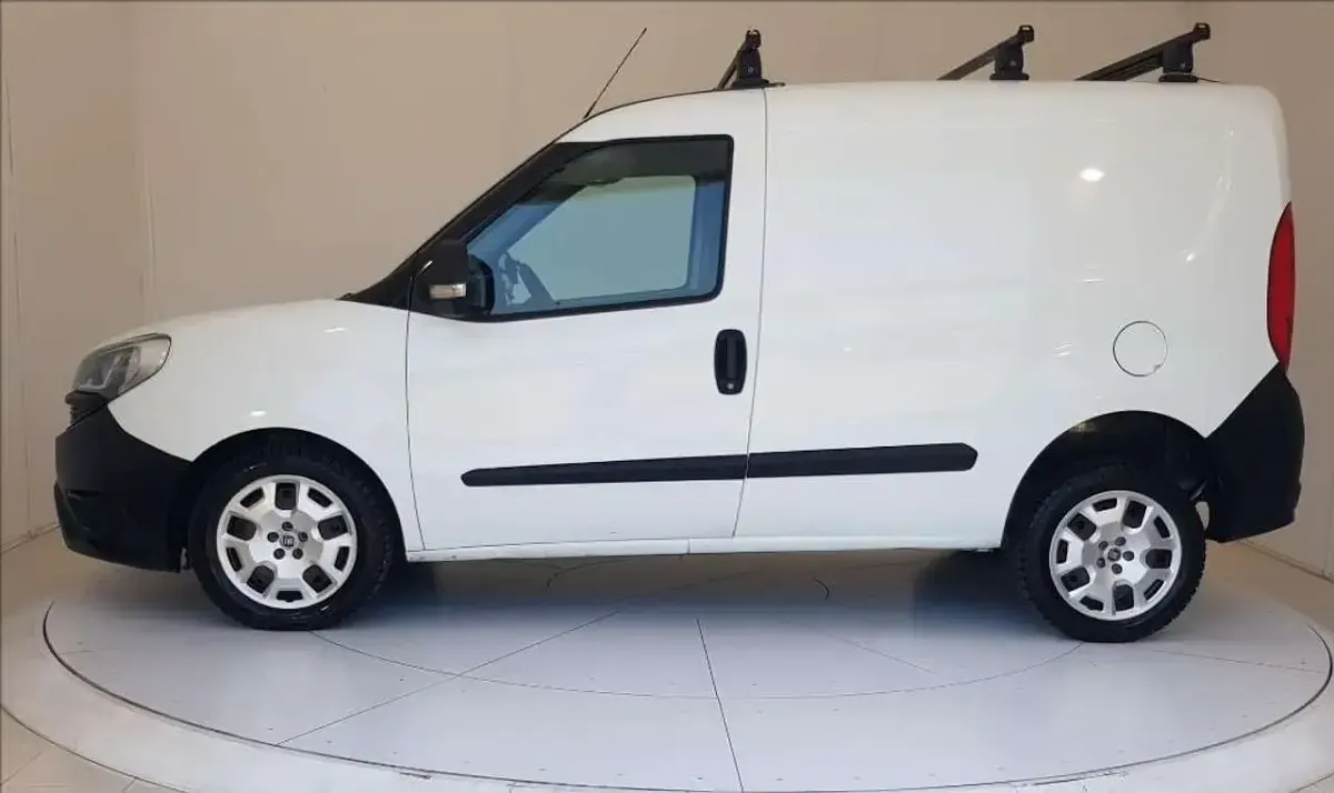 Usata Fiat Doblò 135 CV (99 kW) 2016 Bianco Monovolume
