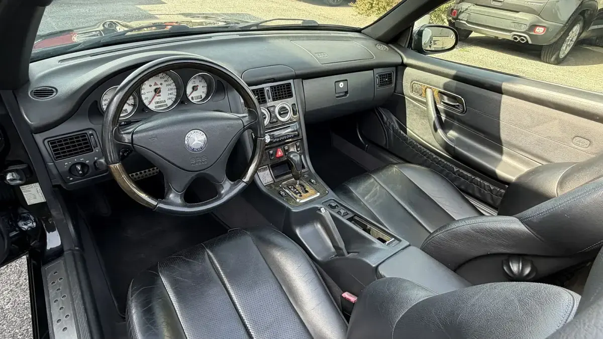 Usata Mercedes SLK320 217 CV (159 kW) 2001 Nero Cabrio
