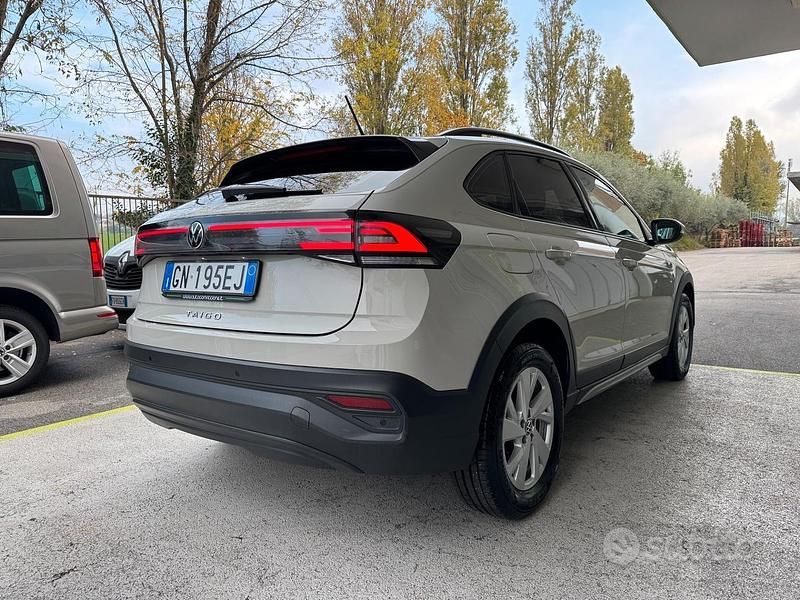 Usata VW Taigo Life 95 CV (69 kW) 2022 Grigio SUV