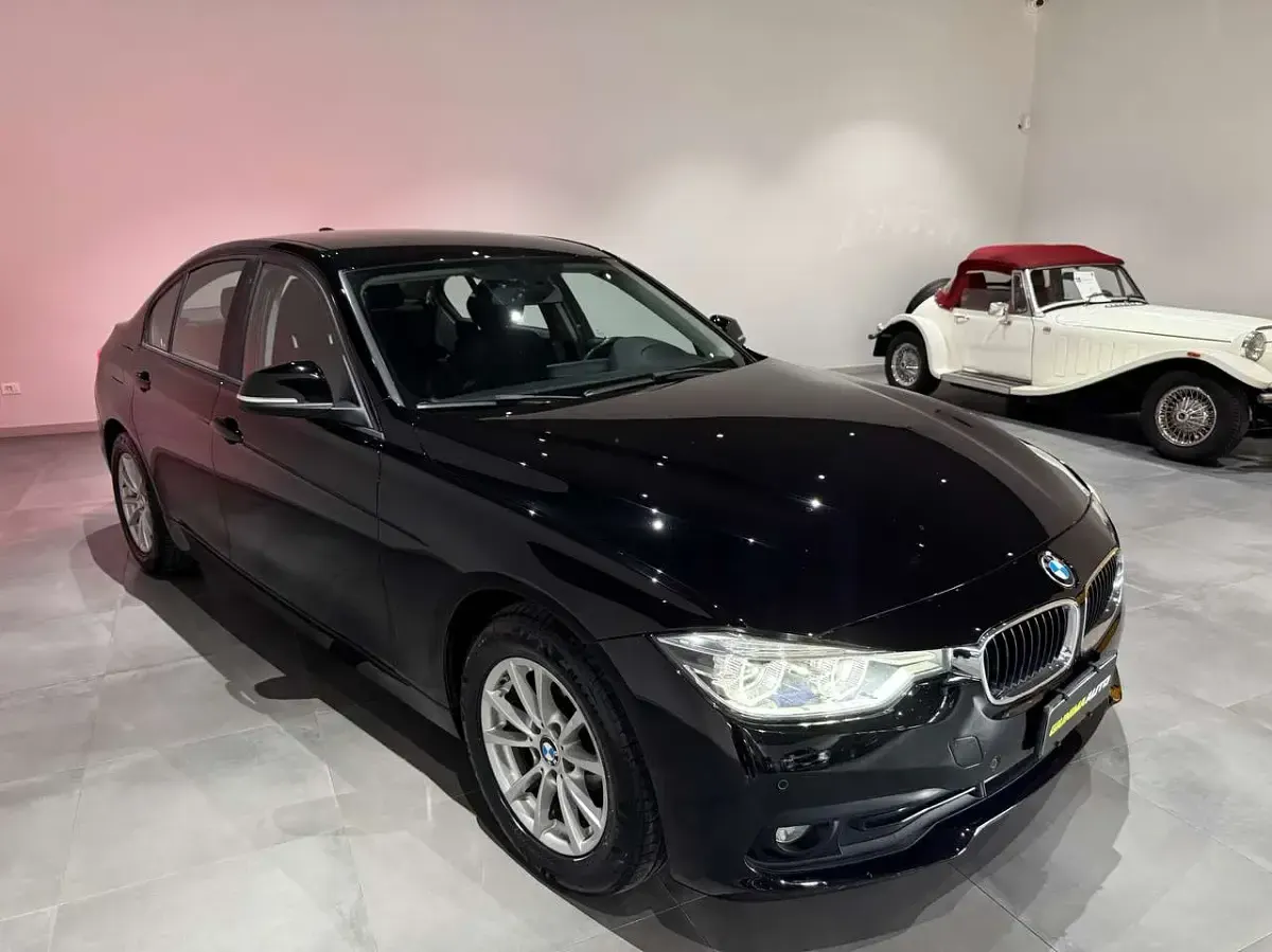 Usata BMW 320 Advantage 190 CV (139 kW) 2018 Nero Berlina