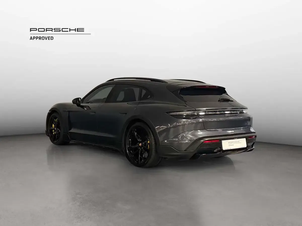 Usata Porsche Taycan Turbo Cross Turismo Cross Turismo 500 kW (680 CV) 2021 Grigio vulcano Station wagon
