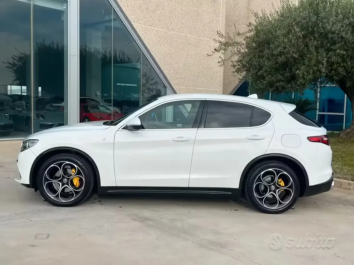 Usata Alfa Romeo Stelvio Ti 210 CV (154 kW) 2021 Bianco SUV