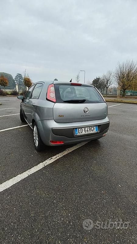 Usata Fiat Punto Evo 90 CV (66 kW) 2010 Grigio Utilitaria