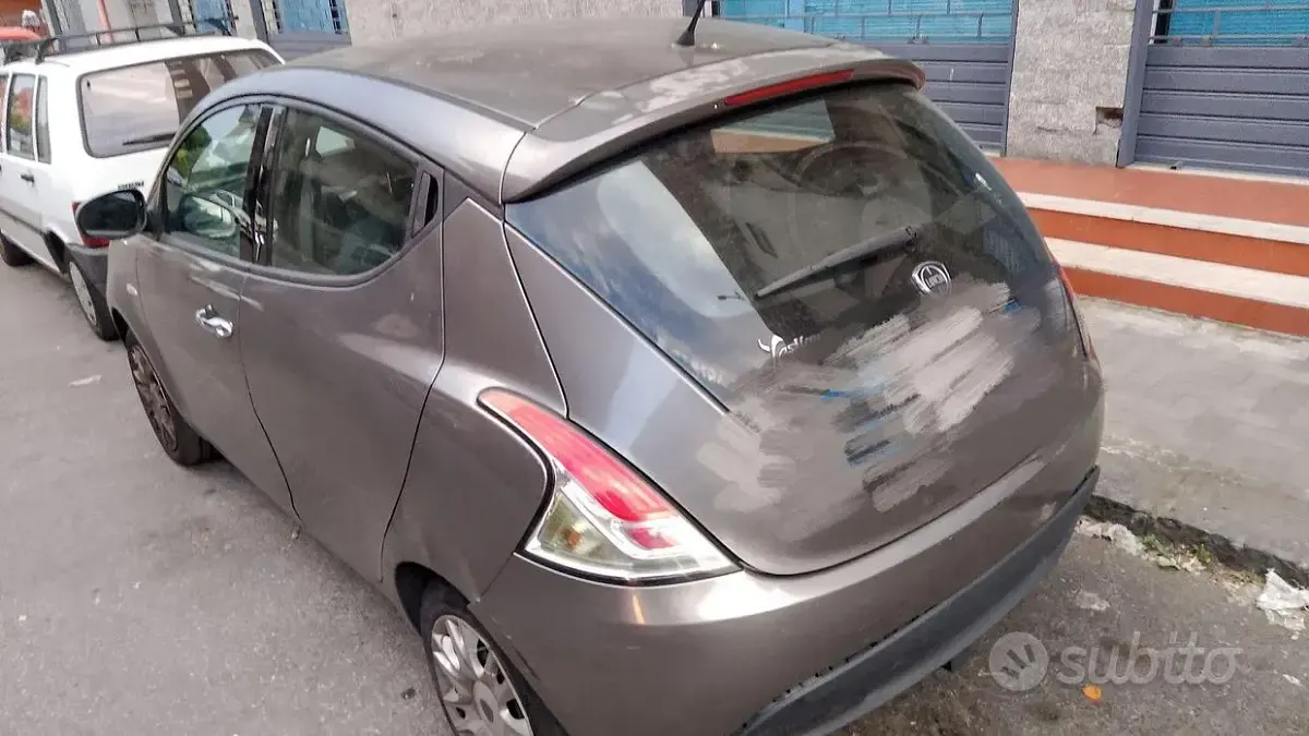 Usata Lancia Ypsilon 69 CV (50 kW) 2013 Utilitaria
