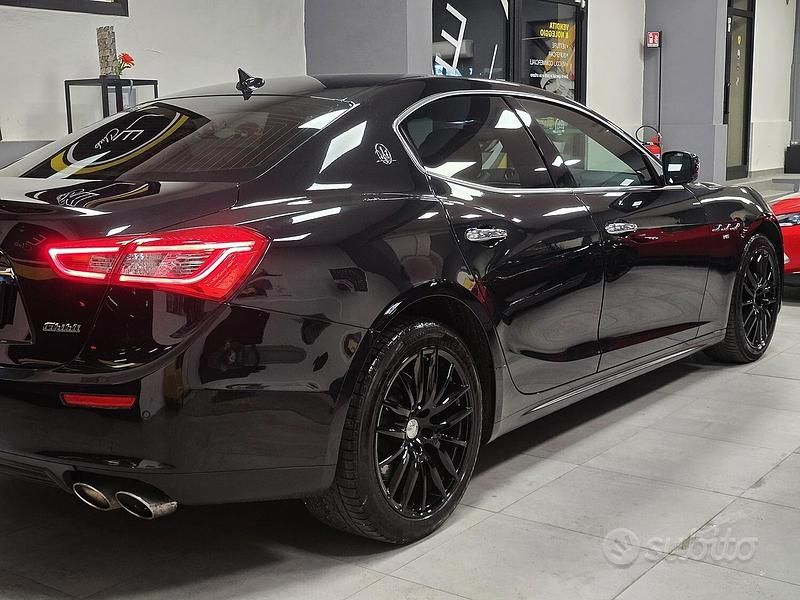 Usata Maserati Ghibli 250 CV (183 kW) 2014 Nero Berlina