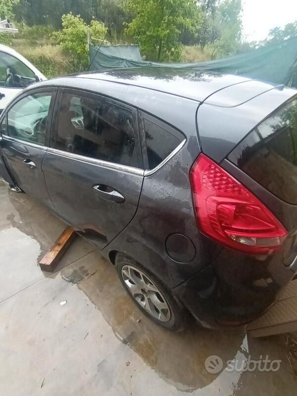 Usata Ford Fiesta 96 CV (70 kW) 2009 Utilitaria