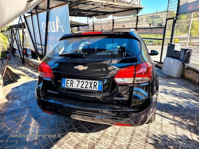 Usata Chevrolet Cruze LS 124 CV (91 kW) 2013 Nero Station wagon