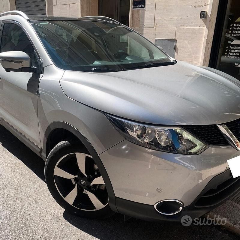 Usata Nissan Qashqai Tekna 110 CV (80 kW) 2016 Grigio SUV