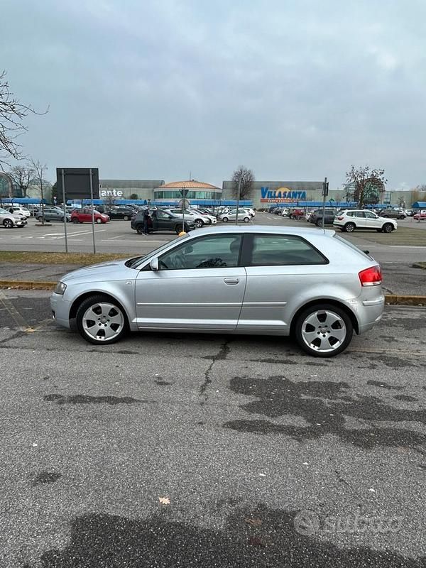 Usata Audi A3 105 CV (77 kW) 2004 Grigio Berlina