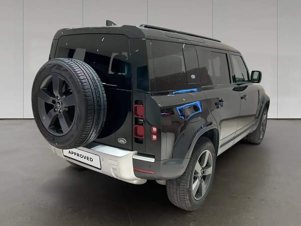 Usata Land Rover Defender SE 200 CV (147 kW) 2022 Nero SUV