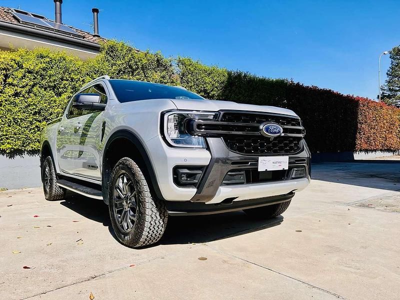 Nuova Ford Ranger Wildtrack 205 CV (150 kW) 2026 Iconic silver Pick-up