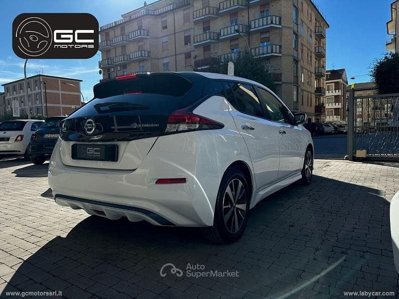 Usata Nissan Leaf Acenta 89 kW (122 CV) 2021 Bianco Utilitaria