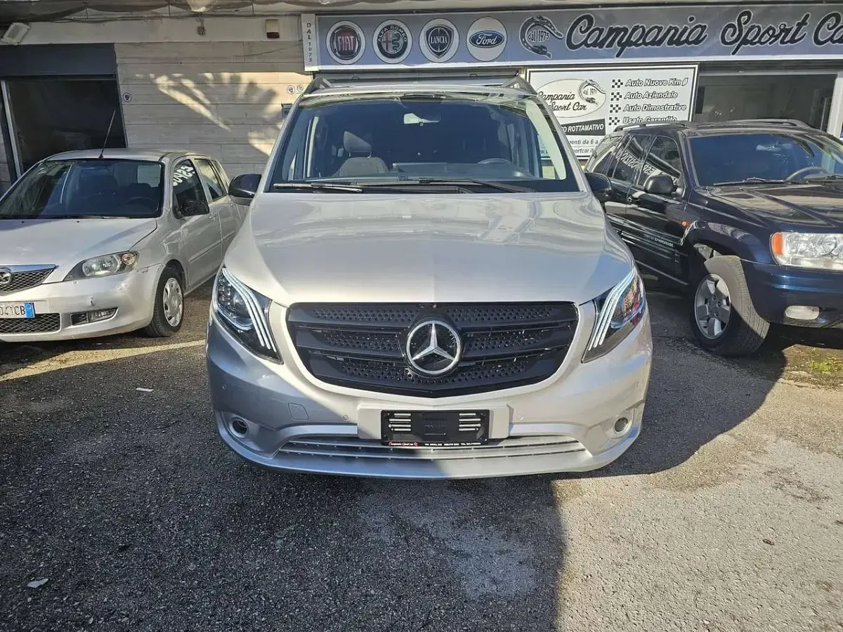 Begagnad Mercedes Vito 163 HK (119 kW) 2018 Grå Van