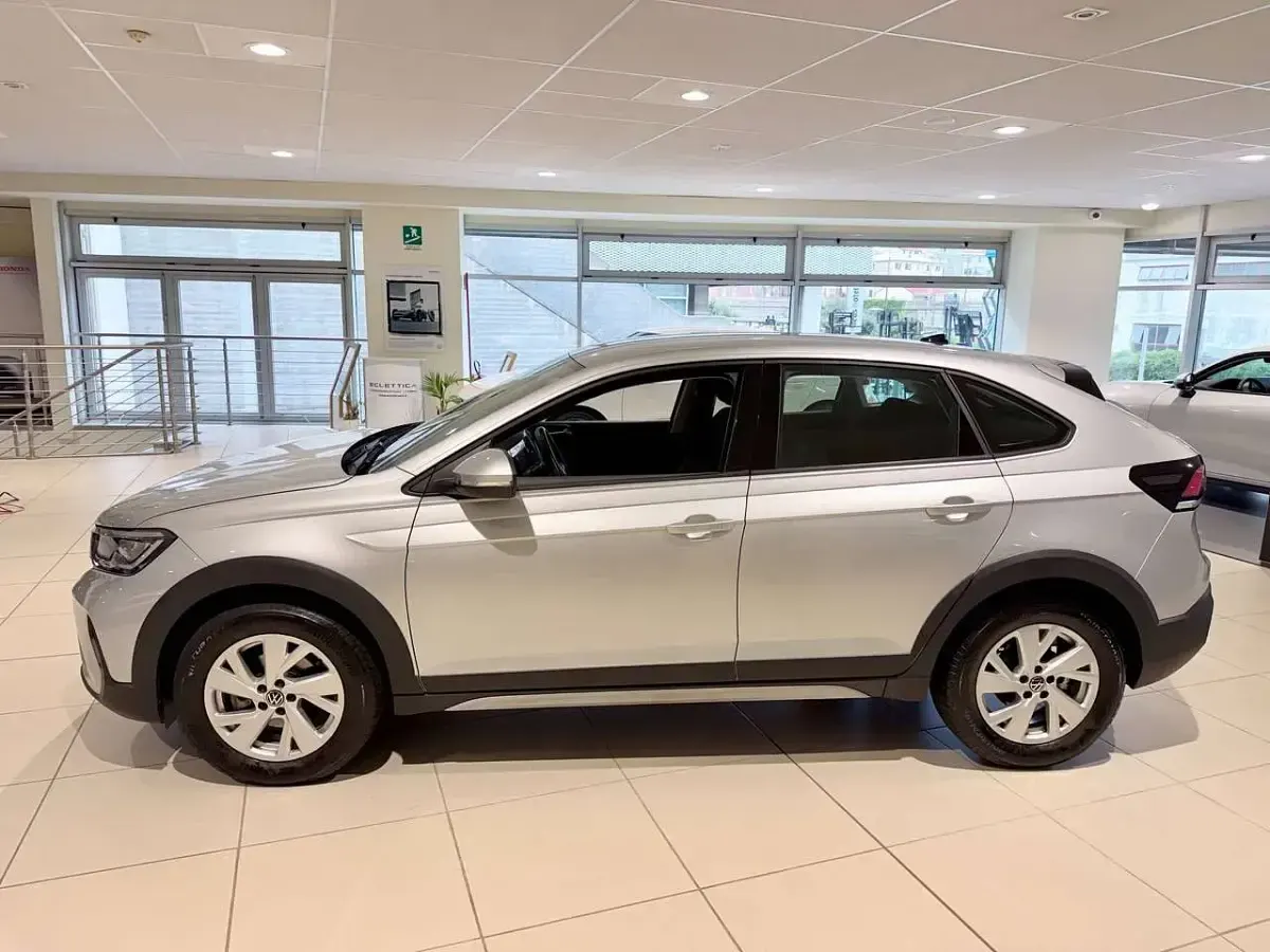 Usata VW Taigo Life 116 CV (85 kW) 2024 Argento SUV