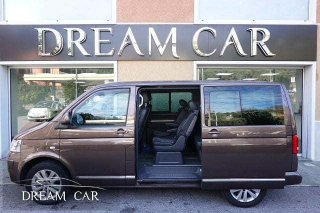 Usado VW Multivan Highline 179 CV (131 kW) 2015 Marrón Monovolumen