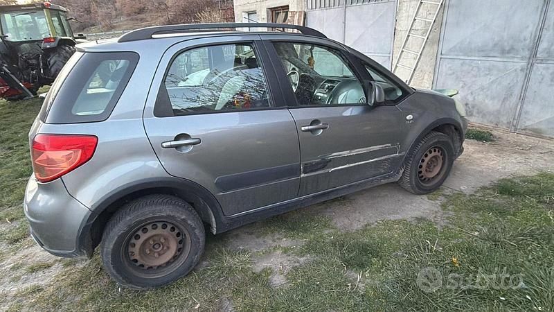 Usata Suzuki SX4 120 CV (88 kW) 2008 Grigio Station wagon