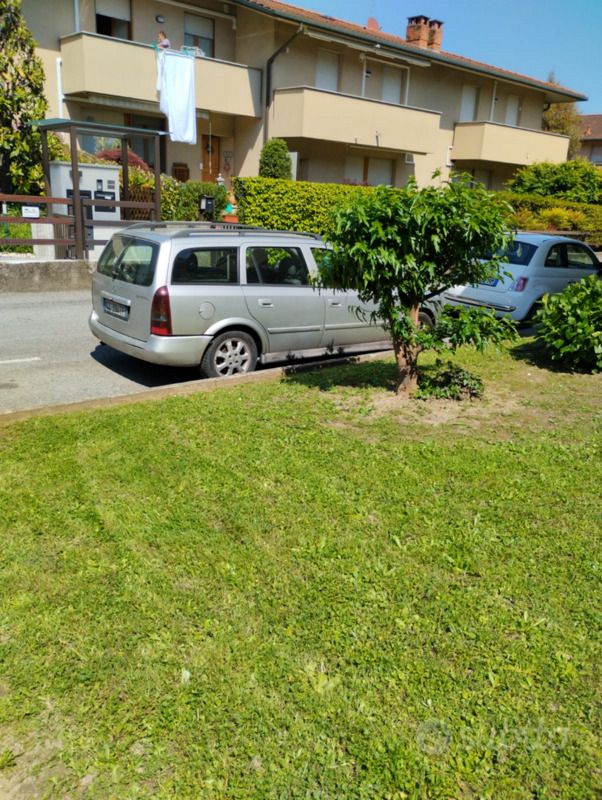 Usata Opel Astra 75 CV (55 kW) 2003 Grigio Berlina