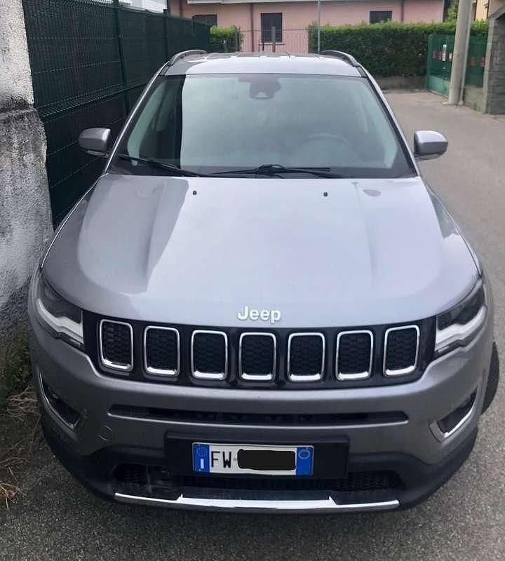 Usata Jeep Compass Limited 140 CV (102 kW) 2019 Argento SUV