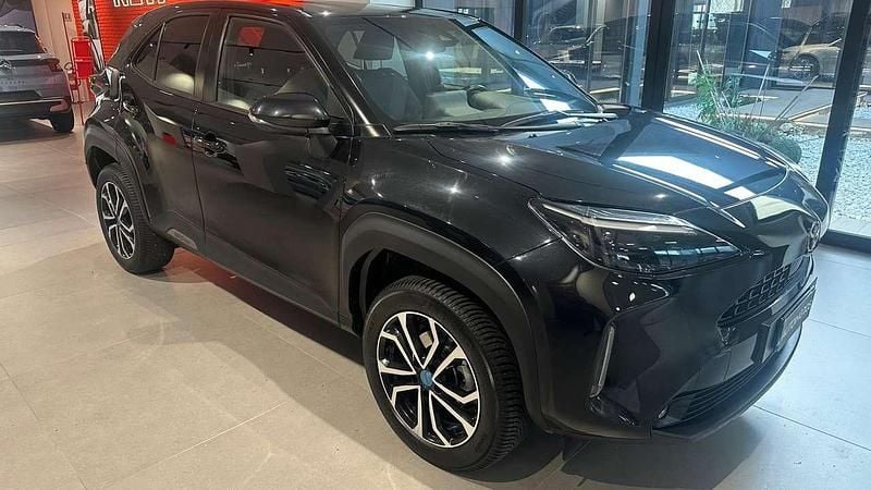 Usata Toyota Yaris Cross Trend 92 CV (67 kW) 2022 Nero SUV