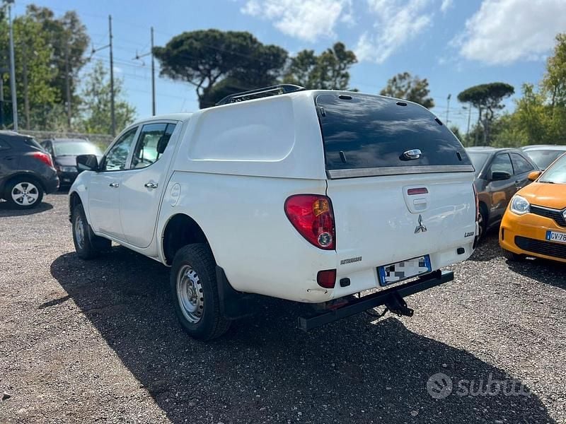 Usata Mitsubishi L200 Inform 154 CV (113 kW) 2016 Bianco Pick-up
