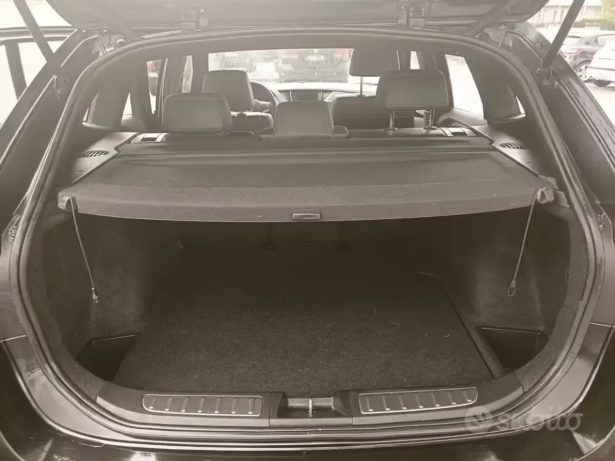Usata BMW X1 143 CV (105 kW) 2014 Nero SUV