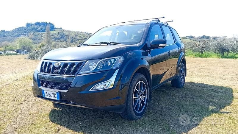 Usata Mahindra XUV500 140 CV (102 kW) 2019 Nero SUV
