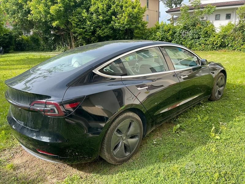 Usata Tesla Model 3 316 kW (430 CV) 2019 Nero Berlina