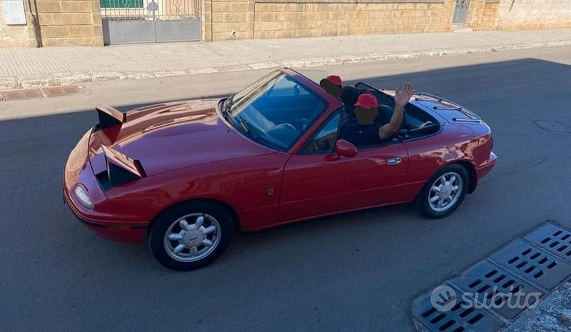 Usata Mazda MX5 116 CV (85 kW) 1990 Rosso Cabrio
