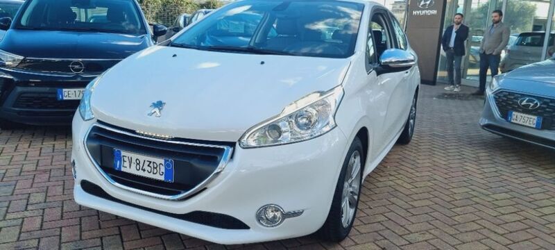 Usato 2014 Peugeot 208 1.2 Benzin 82 CV (7.500 €)