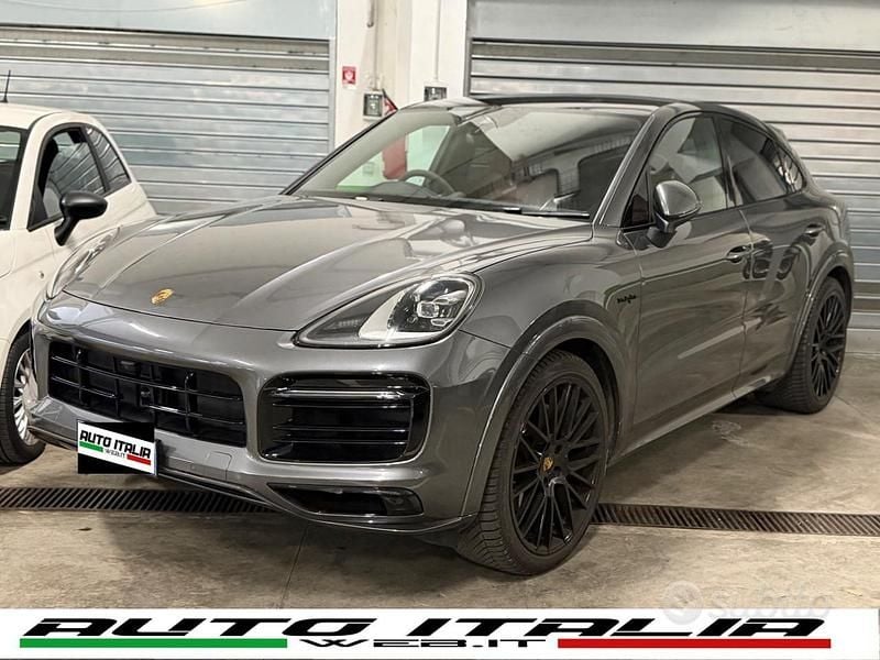Usata Porsche Cayenne Coupe Sport 340 CV (250 kW) 2022 Grigio Coupé