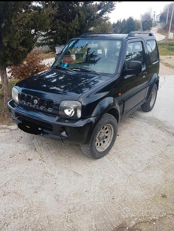 Usata Suzuki Jimny 80 CV (58 kW) 2003 Nero SUV