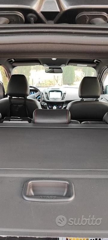 Usata Ford Kuga 120 CV (88 kW) 2018 SUV