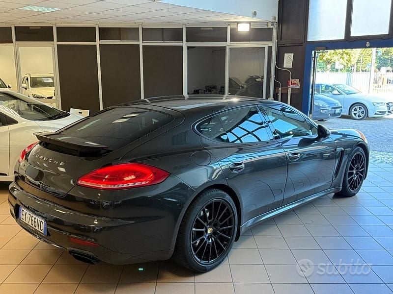Usata Porsche Panamera 300 CV (220 kW) 2015 Grigio Utilitaria