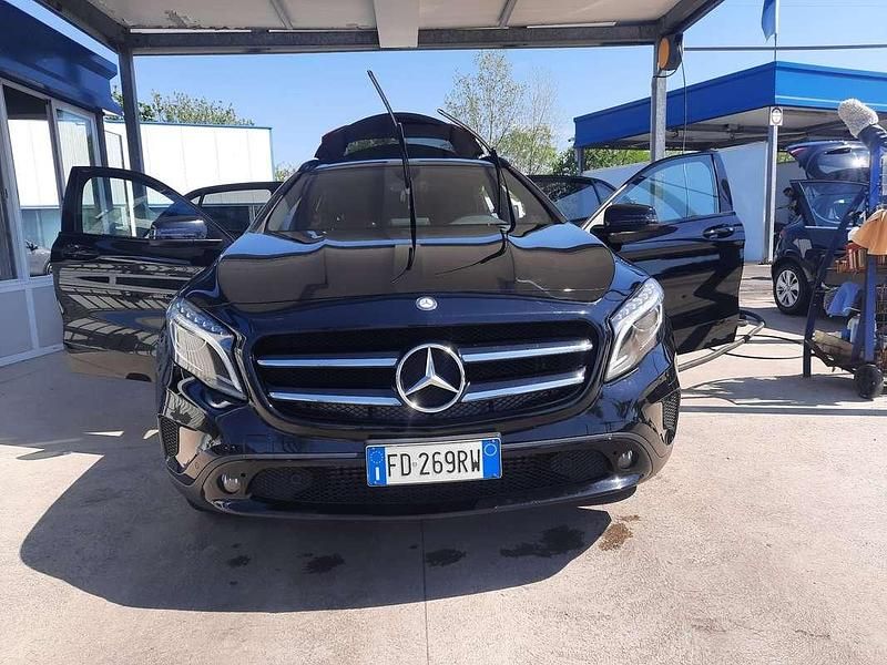 Usata Mercedes GLA200 136 CV (100 kW) 2016 SUV