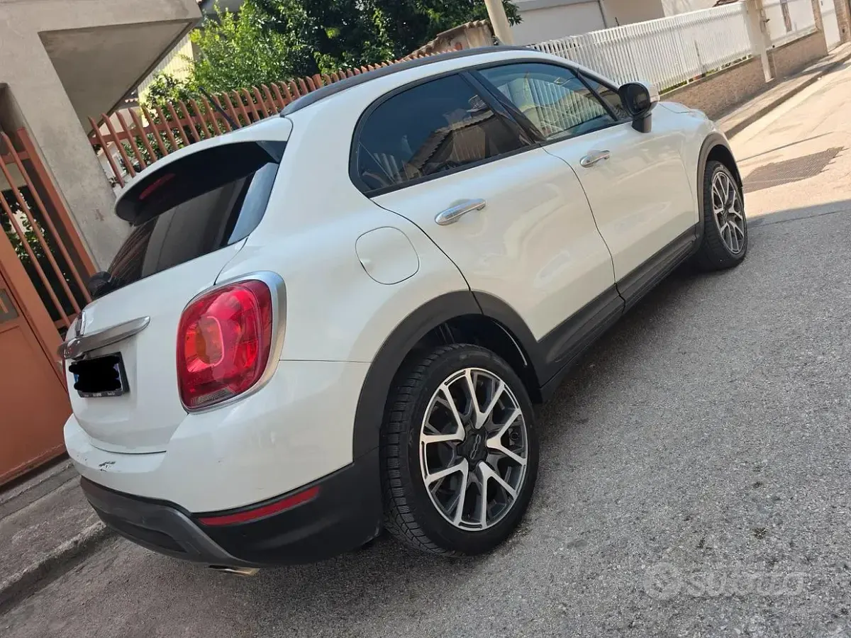 Usata Fiat 500 Cross 120 CV (88 kW) 2018 Bianco Station wagon