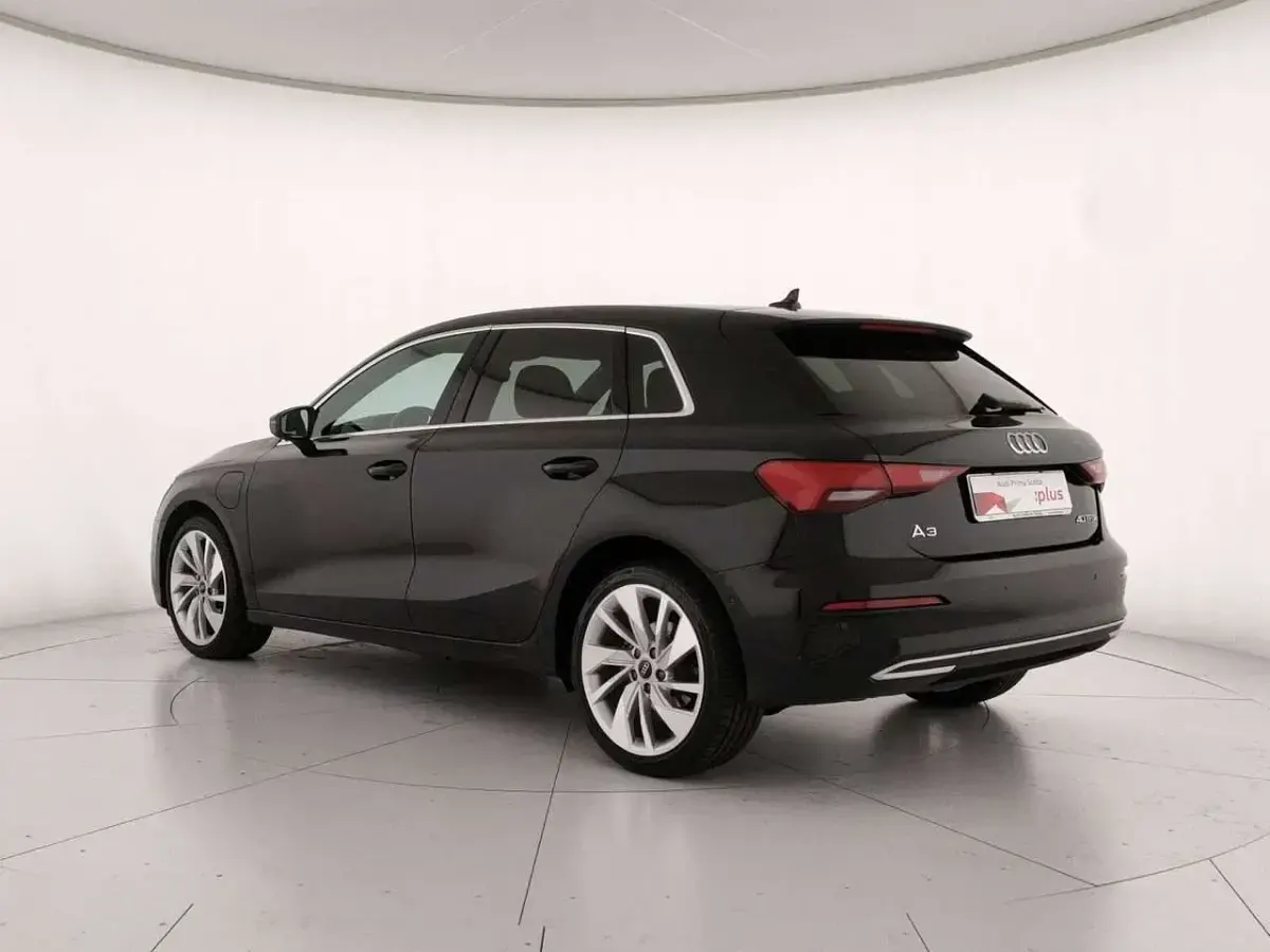 Usata Audi A3 Advanced Plus 204 CV (150 kW) 2022 Nero brillante Berlina