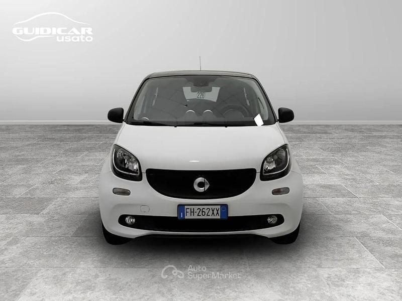 Usata Smart ForFour Passion 71 CV (52 kW) 2017 Bianco Utilitaria