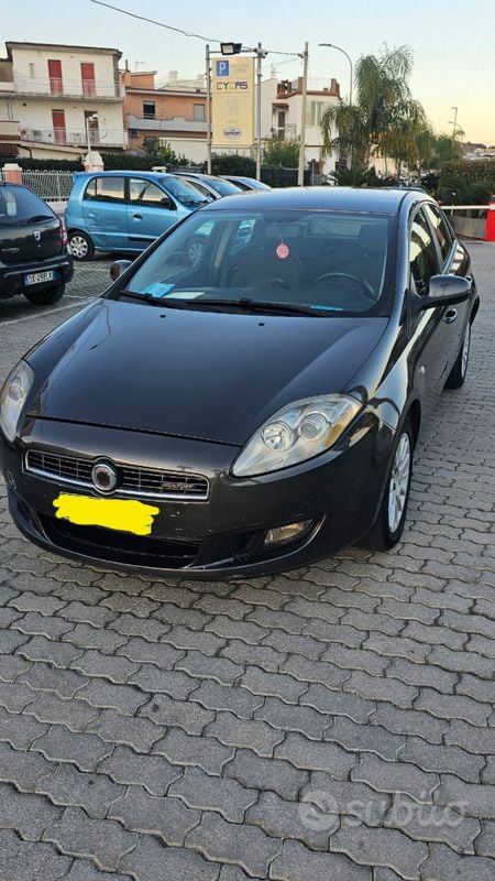 Usata Fiat Bravo Dynamic 120 CV (88 kW) 2009 Marrone Utilitaria