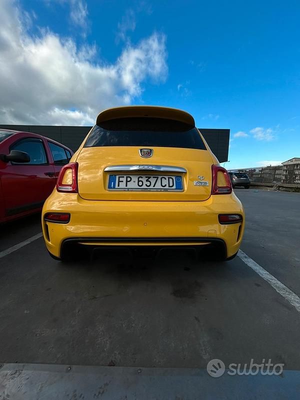 Usata Abarth 595 Pista 160 CV (117 kW) 2018 Giallo Coupé
