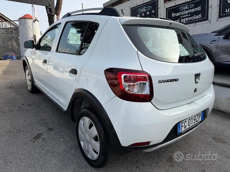 Usata Dacia Sandero Stepway 90 CV (66 kW) 2017 Bianco Berlina