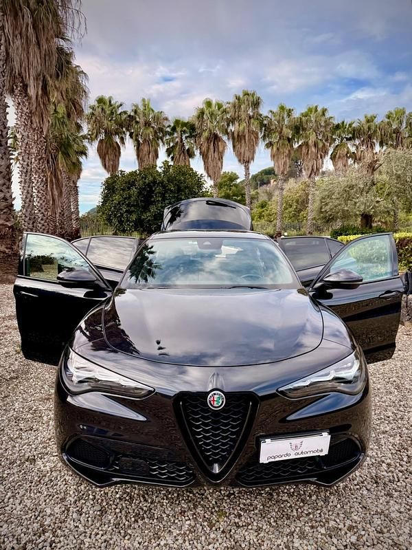 Usata Alfa Romeo Stelvio Veloce 210 CV (154 kW) 2023 Nero SUV