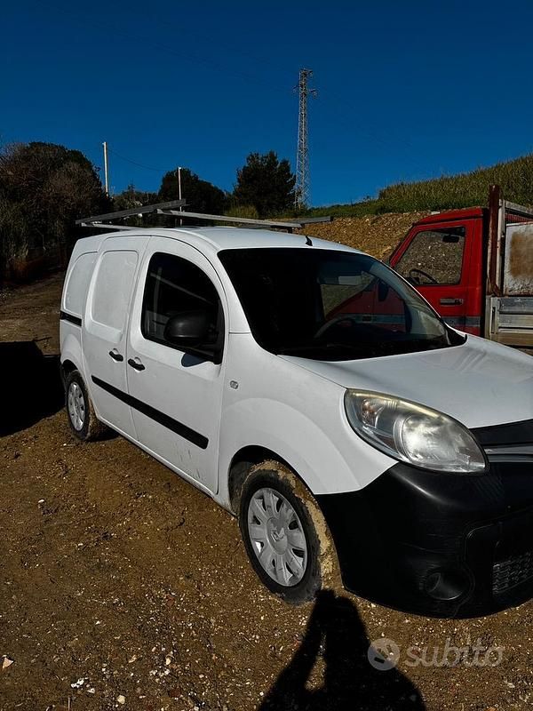 Usata Renault Kangoo 90 CV (66 kW) 2014 Bianco Monovolume