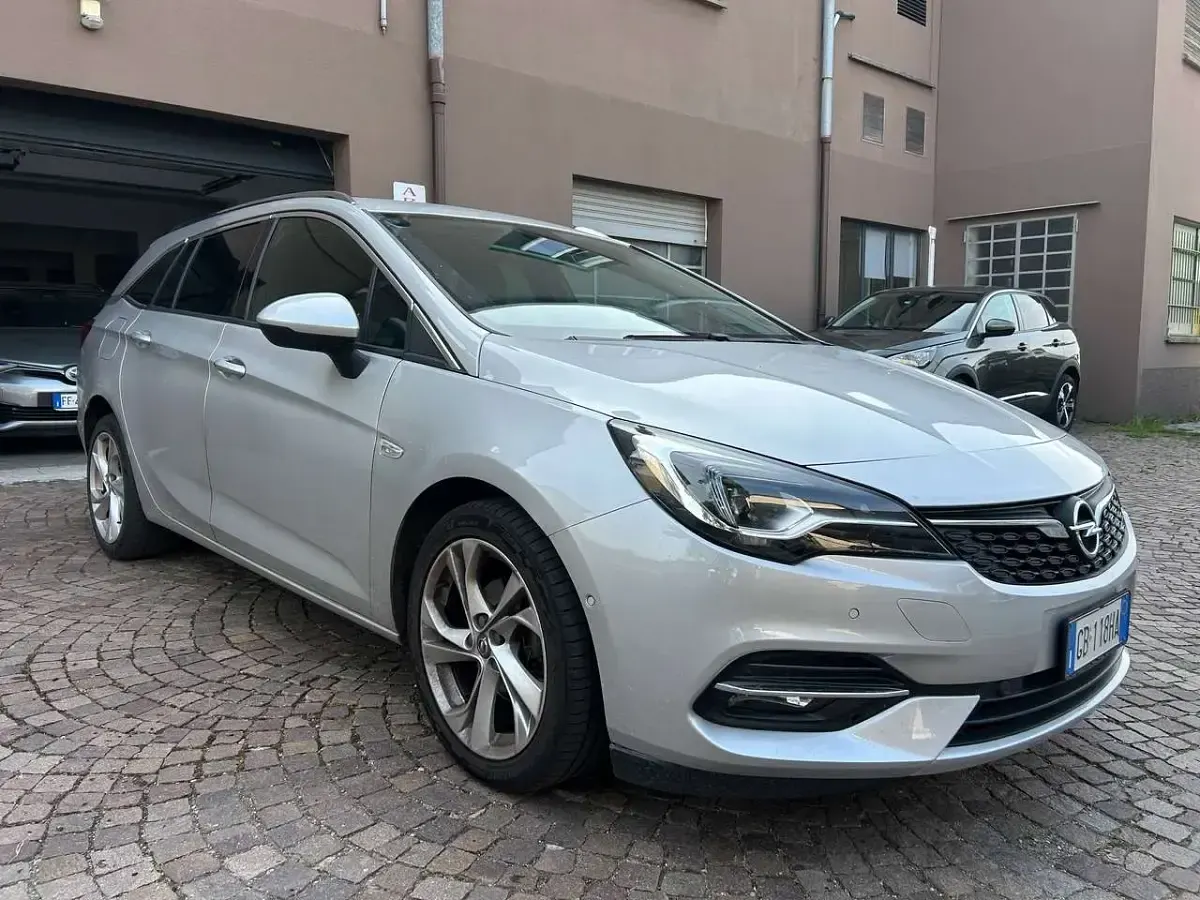 Usata Opel Astra Ultimate 122 CV (89 kW) 2020 Other Station wagon