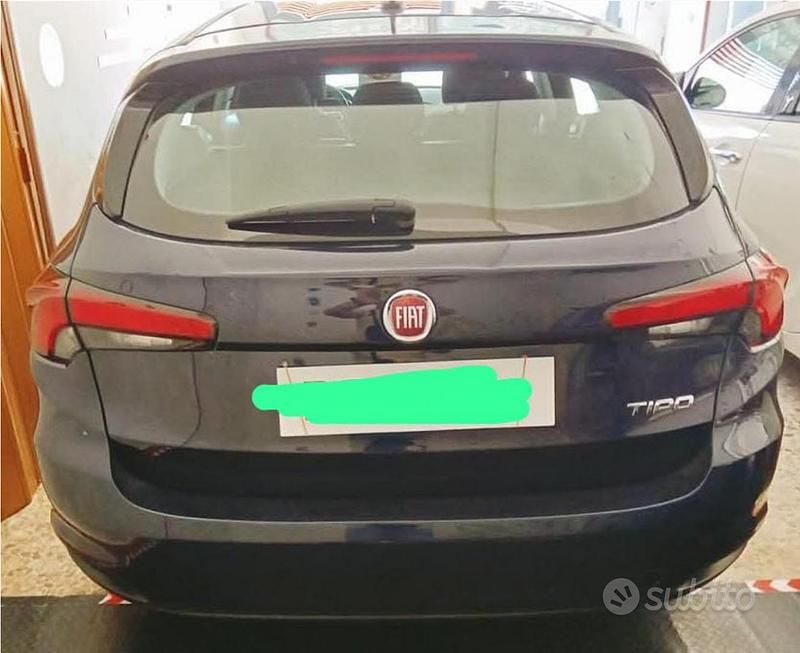 Usata Fiat Tipo 130 CV (95 kW) 2019 Blu Utilitaria