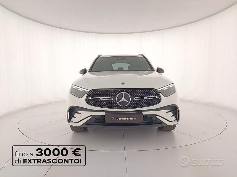 Usata Mercedes GLC220 AMG Line Premium 197 CV (144 kW) 2023 Bianco SUV