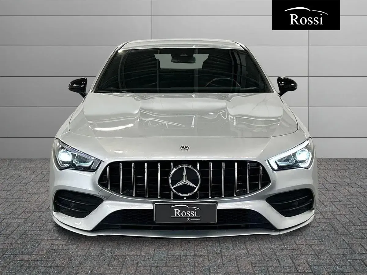 Usata Mercedes CLA200 Premium 150 CV (110 kW) 2023 Grigio chiaro metallizzato Coupé