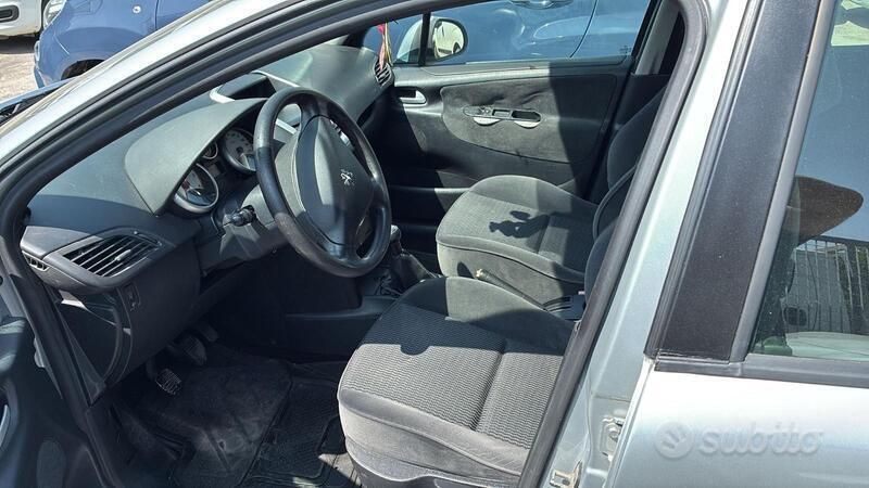 Usata Peugeot 207 2006 Grigio Utilitaria