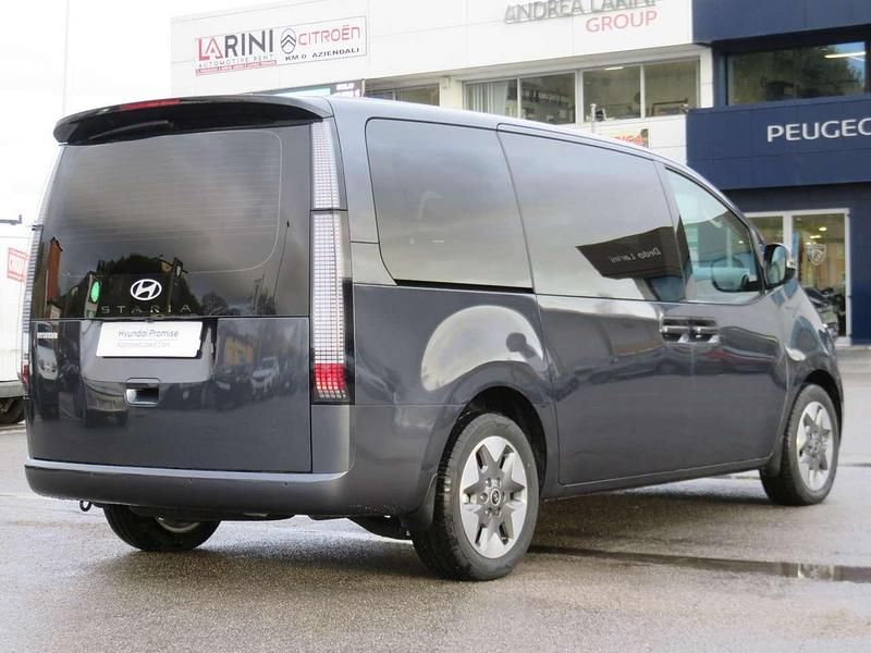 Nuova Hyundai Staria 160 CV (117 kW) 2025 Graphite grey metallic Monovolume