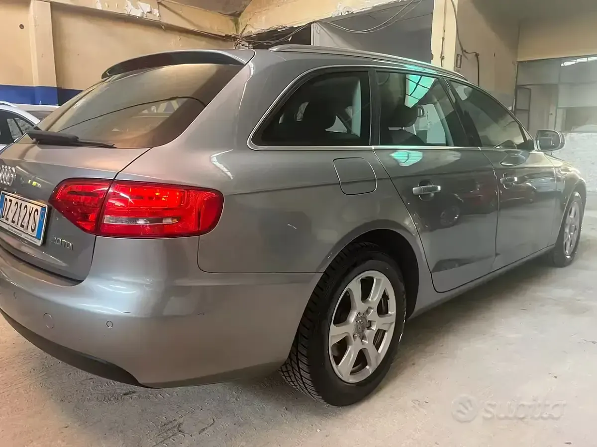 Usata Audi A4 120 CV (88 kW) 2010 Grigio Station wagon